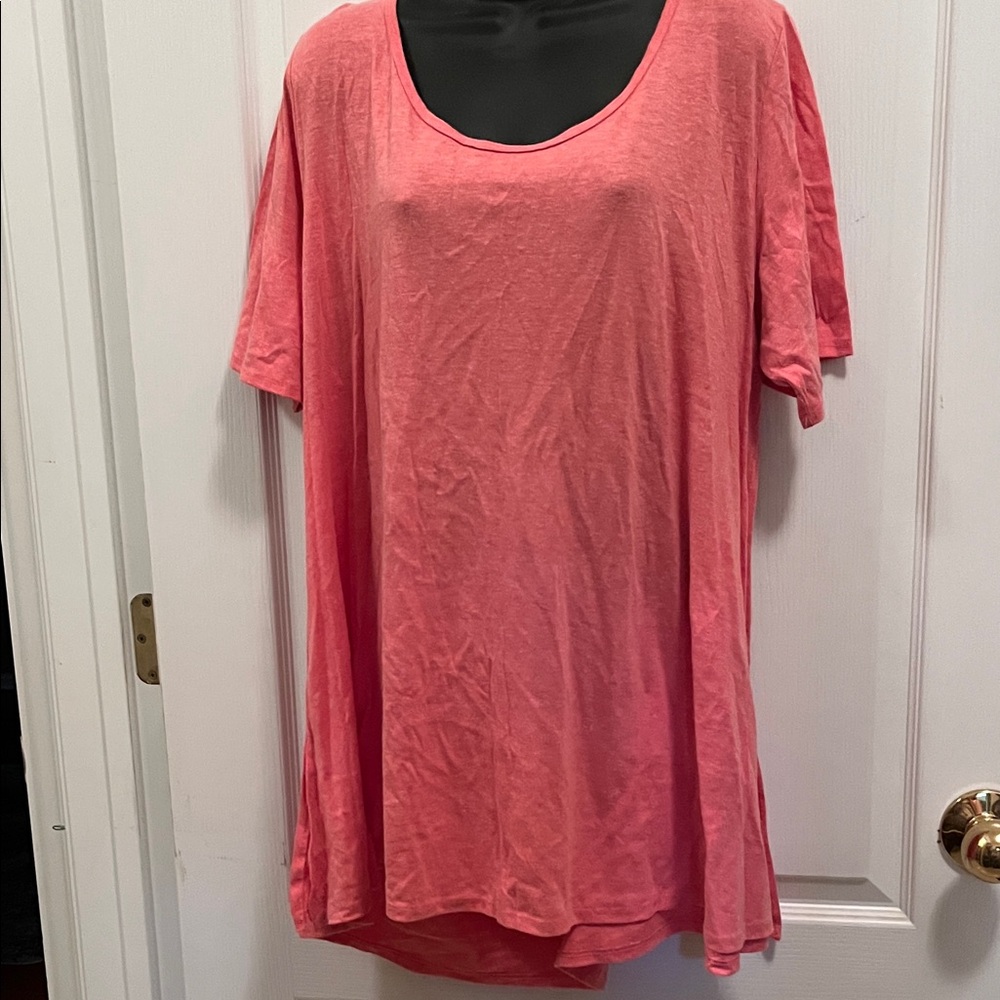LuLaRoe Coral Short Sleeve Tee